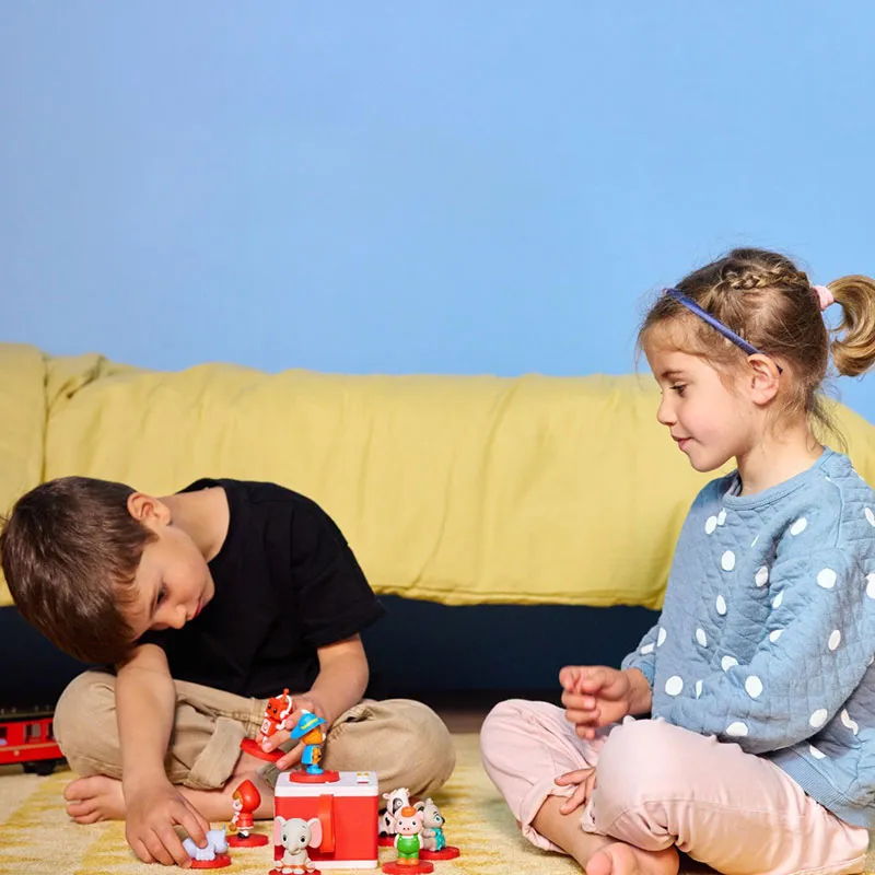 Starter set blanc + 4 Pers. Elé/Robot/Licorne/Koala - 0m+-9