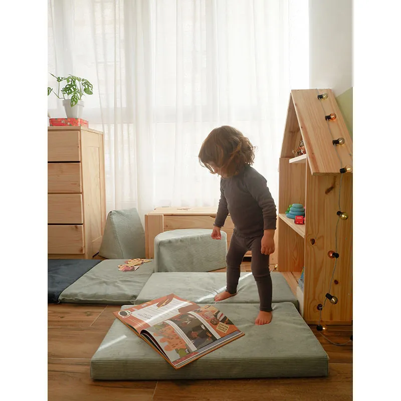 Triangle Montessori en mousse Aiguemarine - 25x39x33cm-4