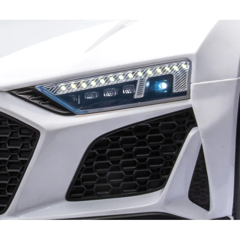 Voiture à batterie Audi R8 Spyder Blanc  - 36m+-10