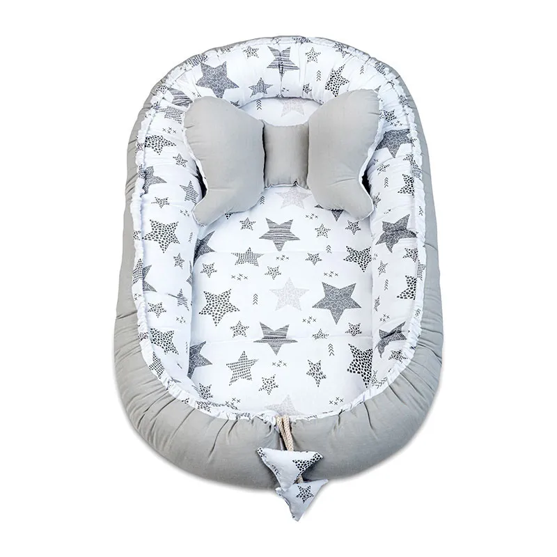 Cocon cale-bébé + Coussin Coton Étoiles Magiques - 90x50cm-0