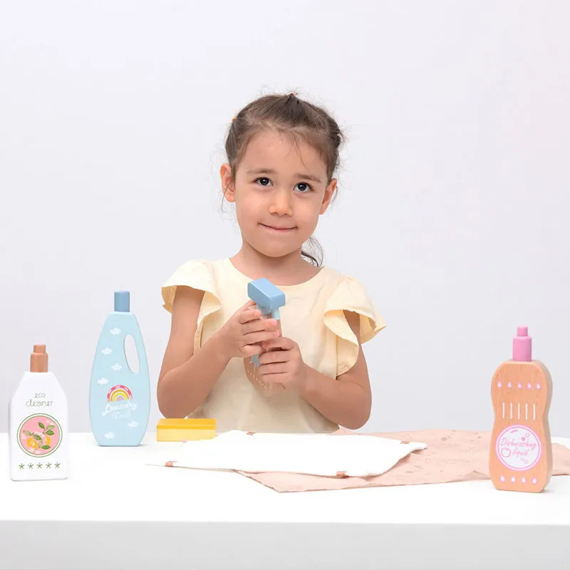Produits de nettoyage 7pcs - 24m+-7