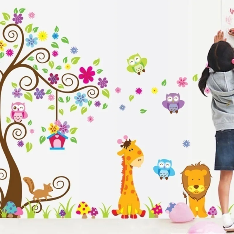Stickers Géants - Arbre Fleurs girafe et lion-0