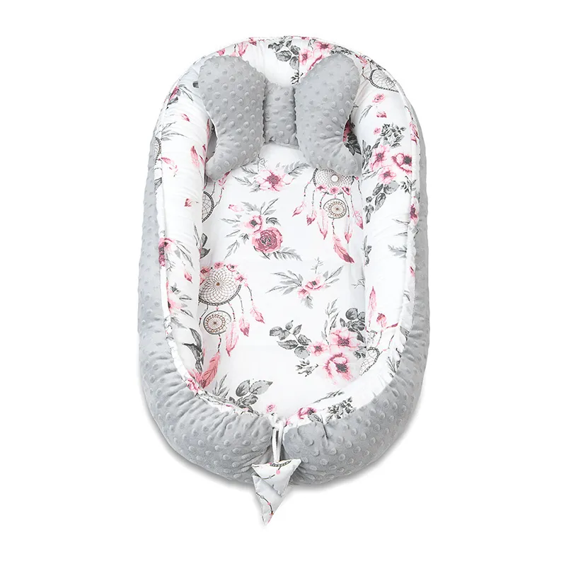 Cocon cale-bébé + Coussin Minky Attrape-rêve Rose - 90x50cm-0