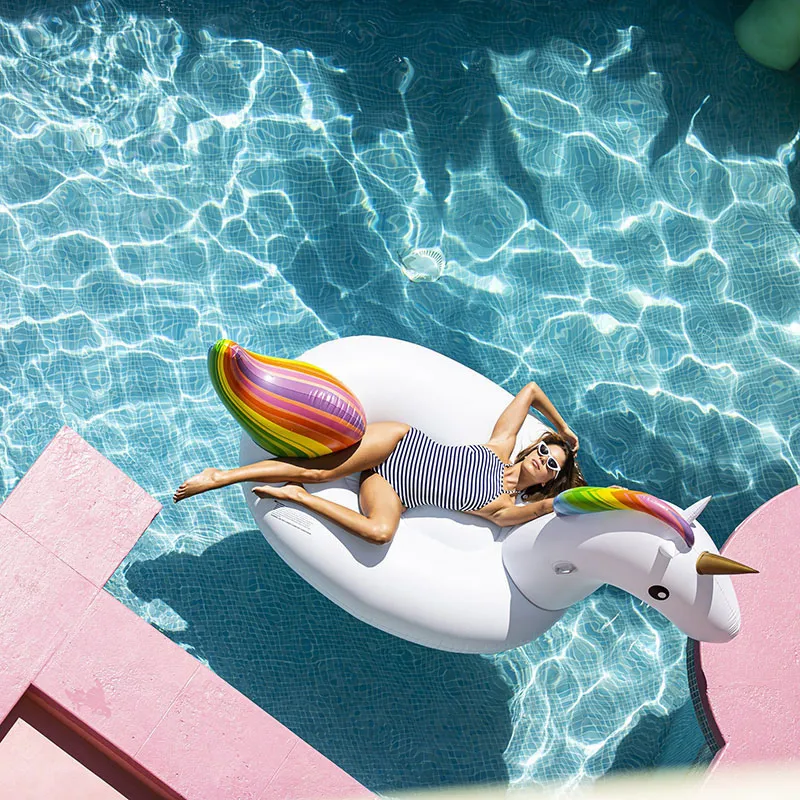 Licorne gonflable Blanc/Multi. 150cm - 6+-7