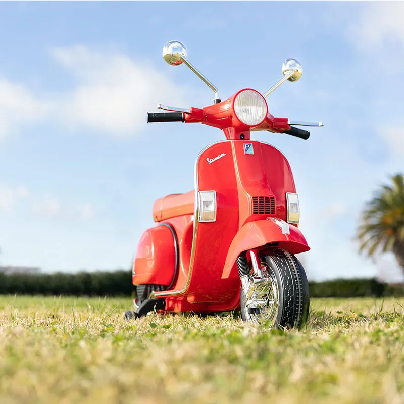 Scooter élec. Vespa Rouge - 36m+-7