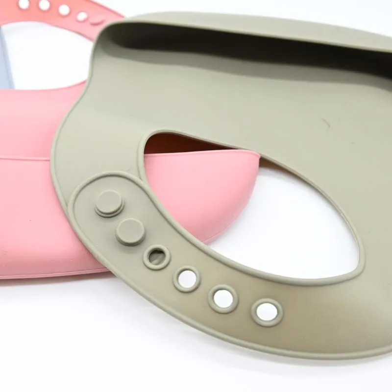 3 Bavoirs en silicone avec récupérateur-13