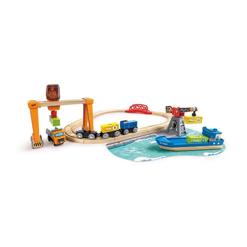 Bateau cargo et grue - 36m+-2