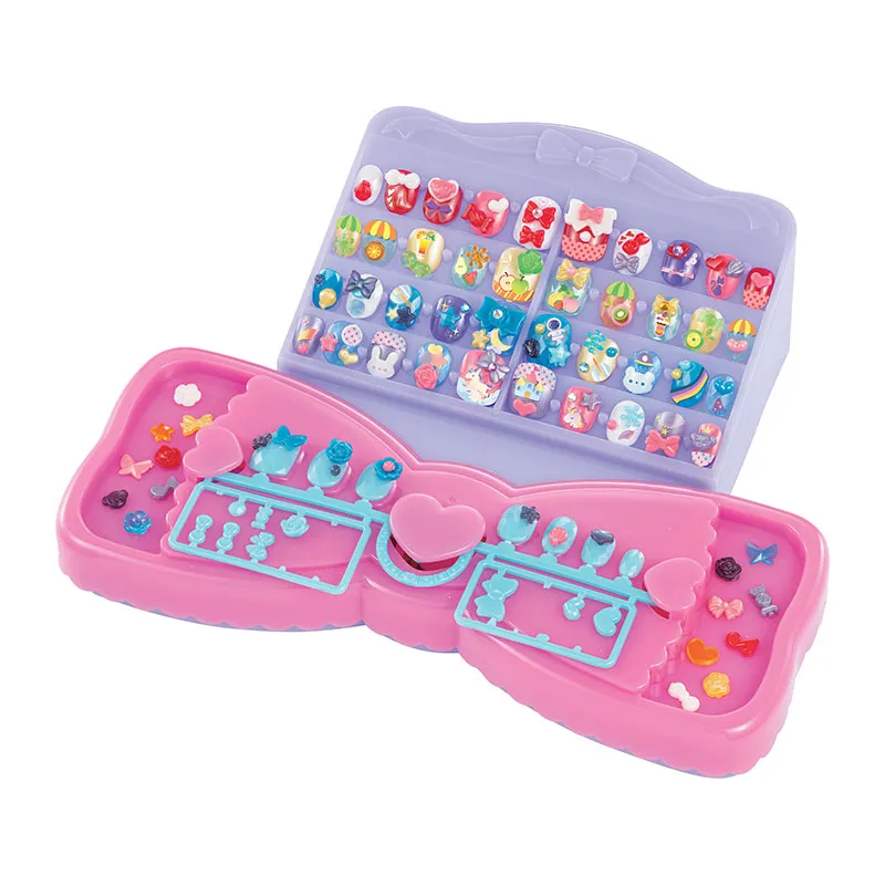 Le coffret de manucure multicolore - 4+-0