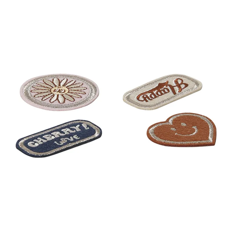 4 badges thermocollants Happy fille - Rose Poudré-1