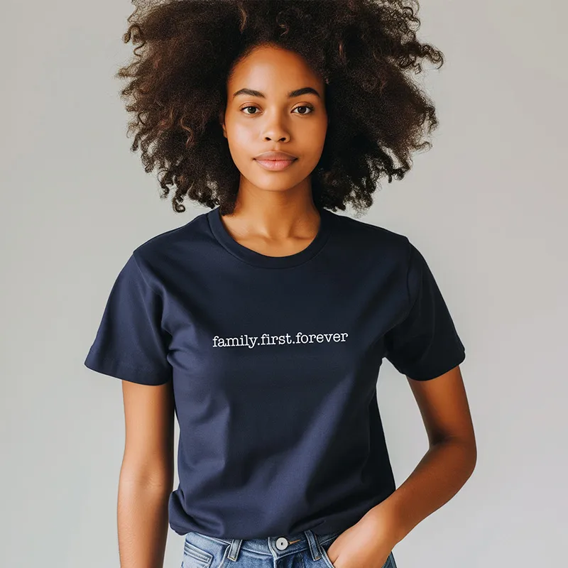 T-shirt Femme BIO Family first forever - Navy-0