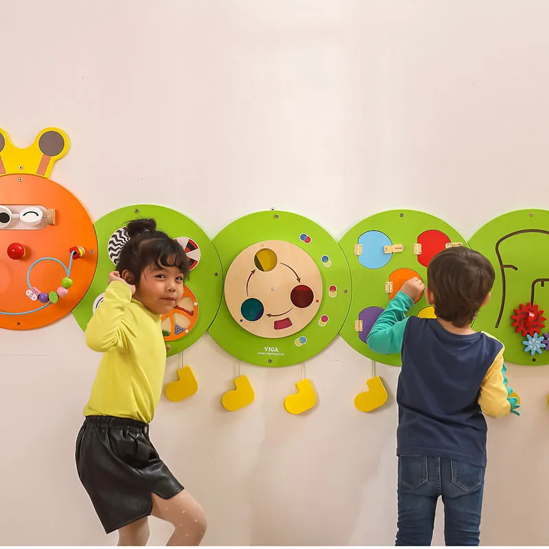 Jeu mural Chenille 5en1 185x83cm - 18m+-8