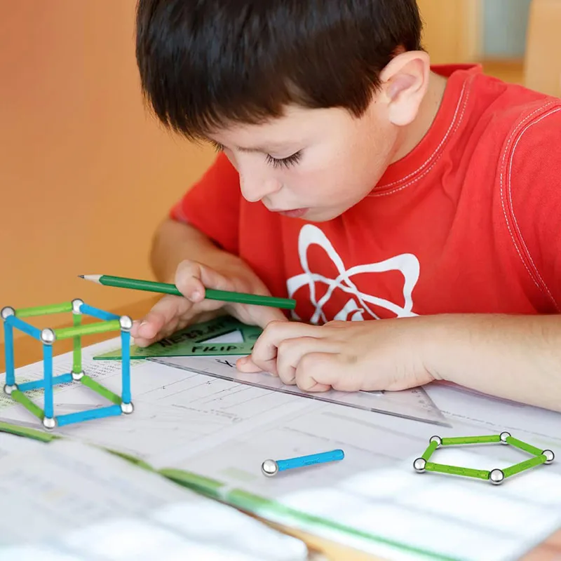 Jeu de construction magnét. Confetti 88pcs - 3+-6