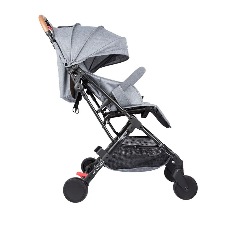 Poussette de voyage 2025