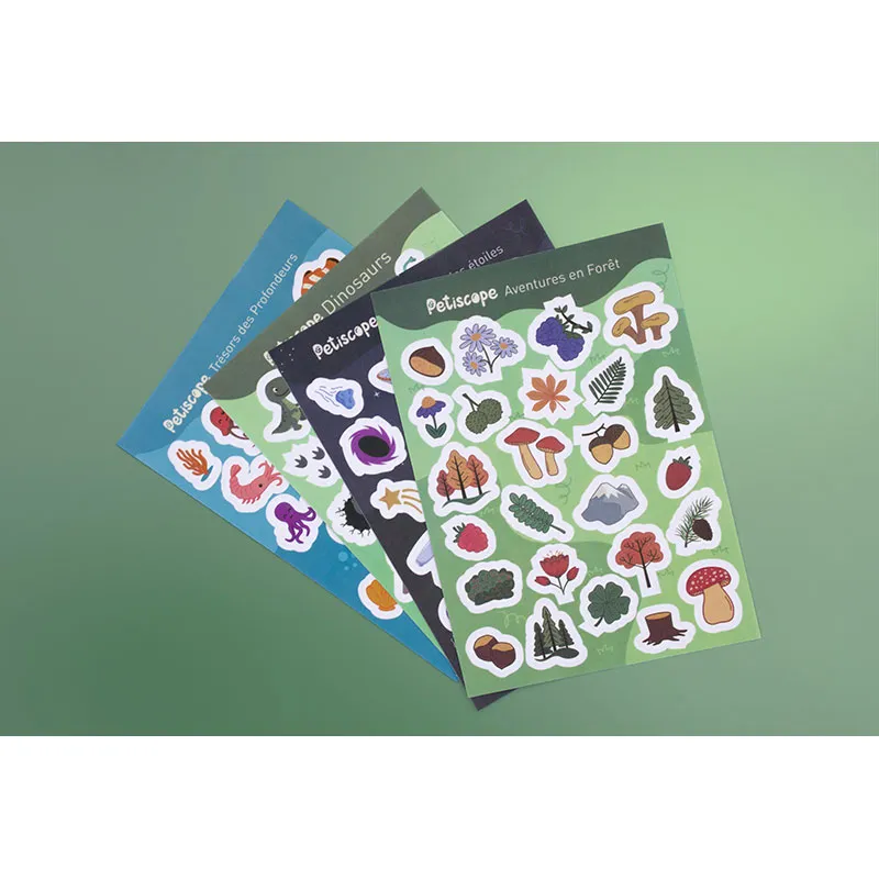 1 Petiscope + Autocollants + Manuel + Cadeau mystère - 4+-4