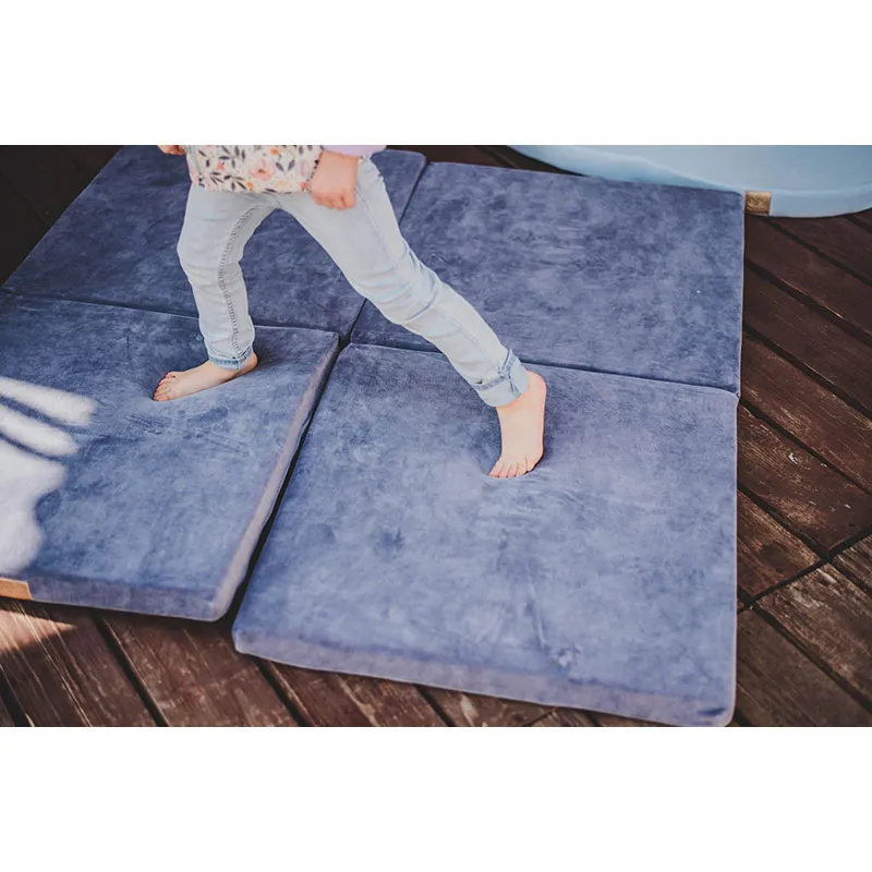 Tapis de jeu carré Bleu 120x120cm - 0m+-4