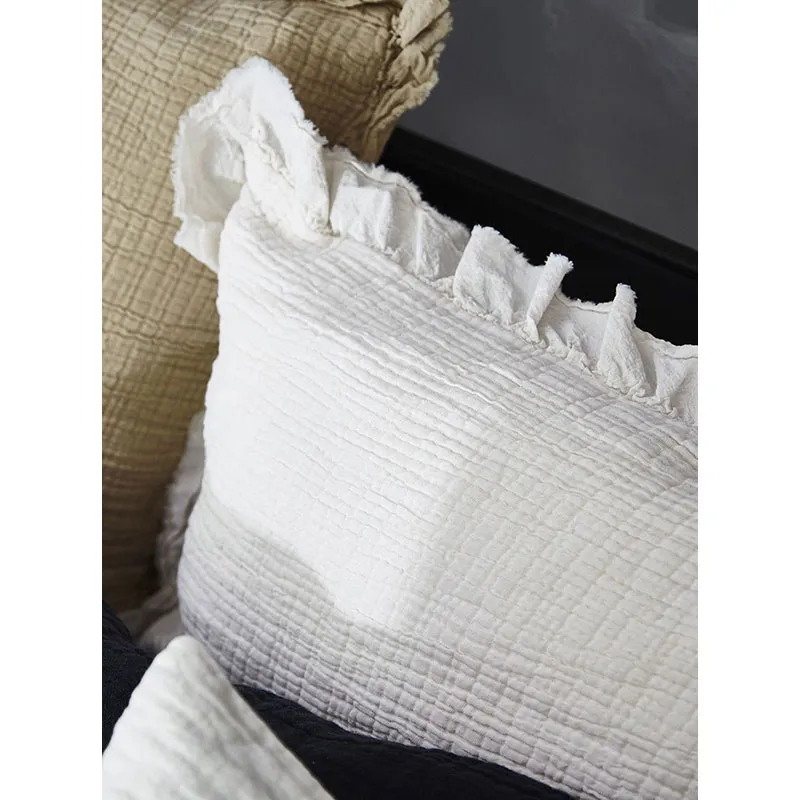 Housse de coussin volantée Gaze de coton BIO Milk - 65x65cm-1