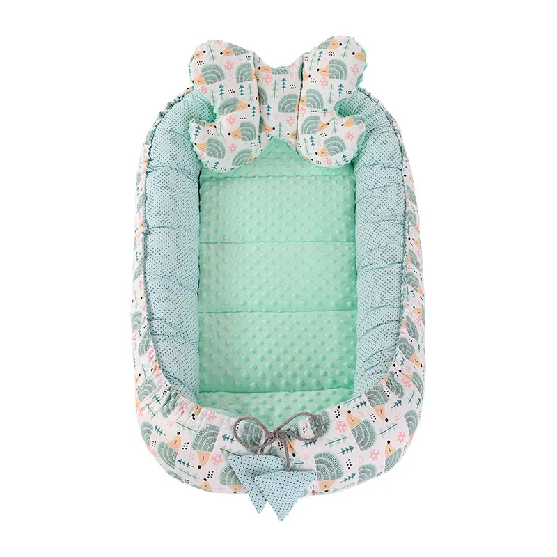 Cocon cale-bébé + coussin Hérissons menthe - 90x50cm-0
