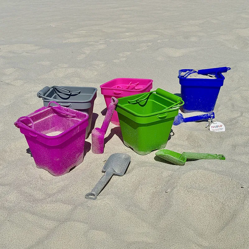 Seau de plage + Pelle Silicone-2