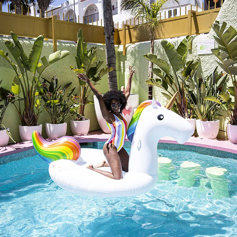 Licorne gonflable Blanc/Multi. 150cm - 6+-4