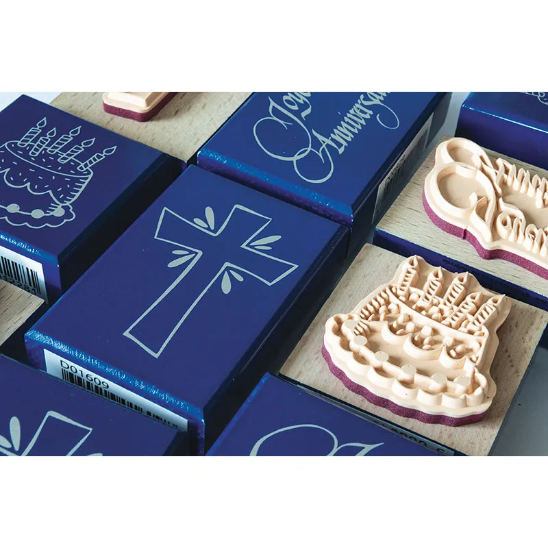 Tampon bois Taille C Gâteau d'anniversaire - 14+-2