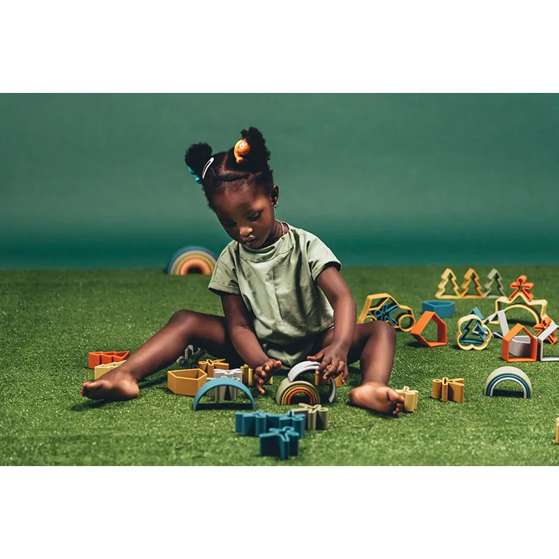Pack 6 Personnages + 6 Maisons + 6 Arbres Silicone Nature - 0m+-5