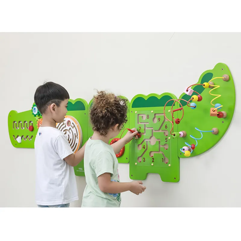 Jeu mural Crocodile 5en1 187x61cm - 18m+-2