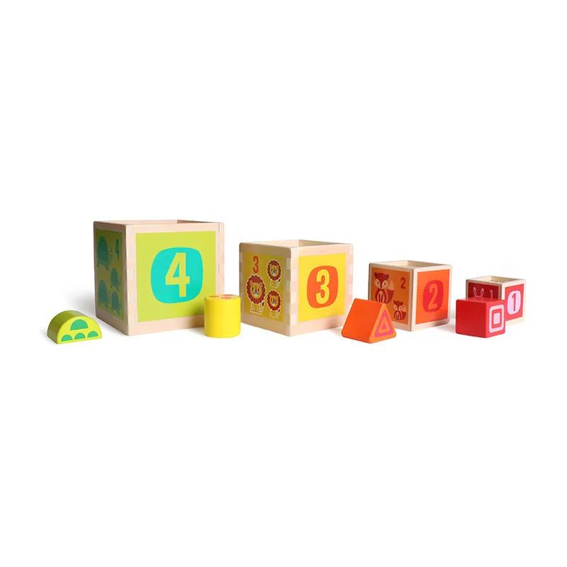 Pyramide de cubes - 12m+-3