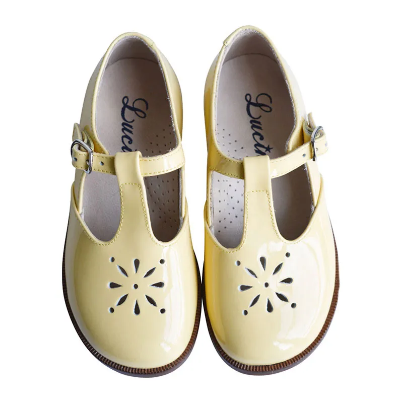 Chaussures Salomé RESISTANTES à boucle Alma - Cuir vernis Jaune pâle-0