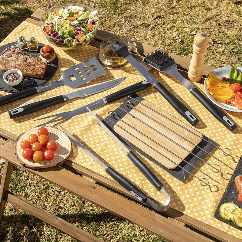 Kit d'ustensiles Barbecue + Malette 12pcs - 43x20,2x5cm-1
