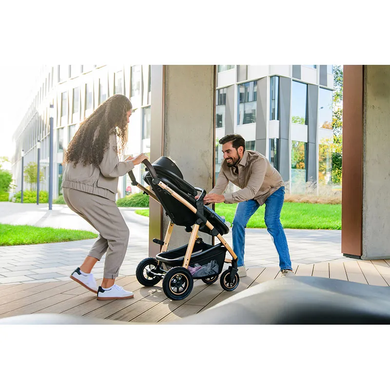 Trio Poussette Amber + Nacelle + Cosy Gr.0+ Black Silver-26