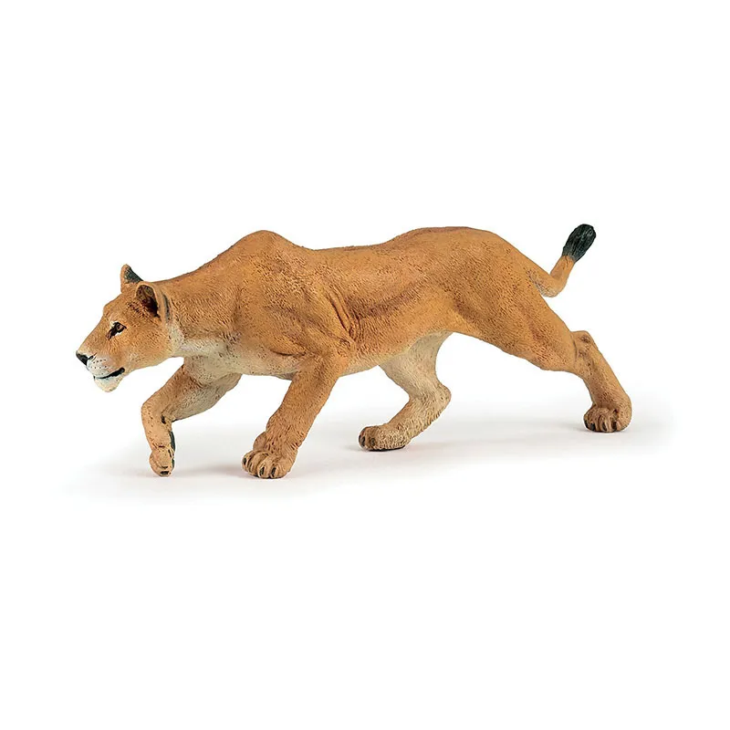 Lionne chassant - 15x5x3cm-0