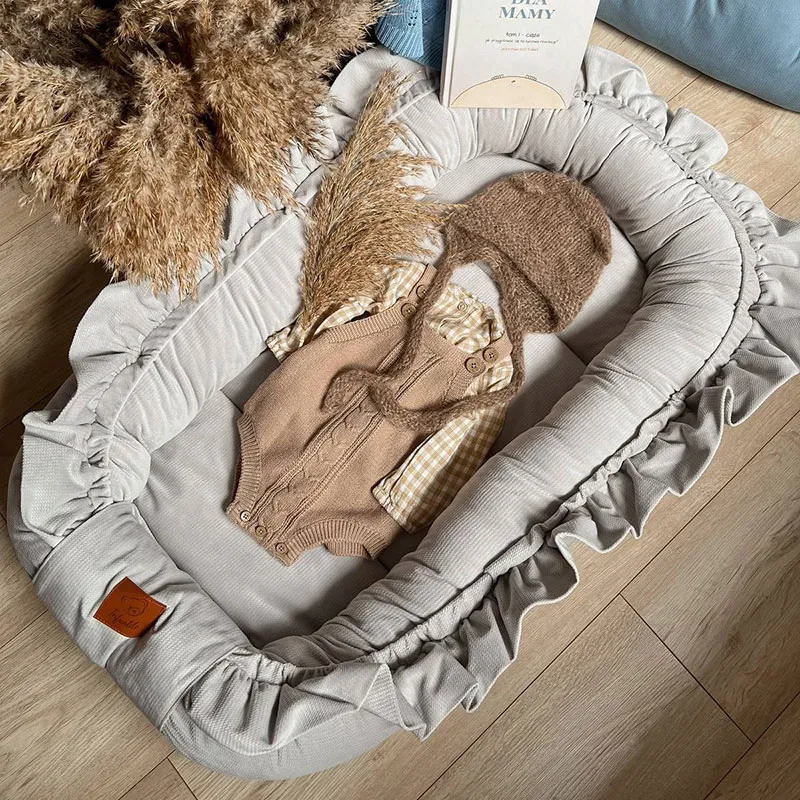 Cocon cale-bébé à volants Gris - 110x60cm-0