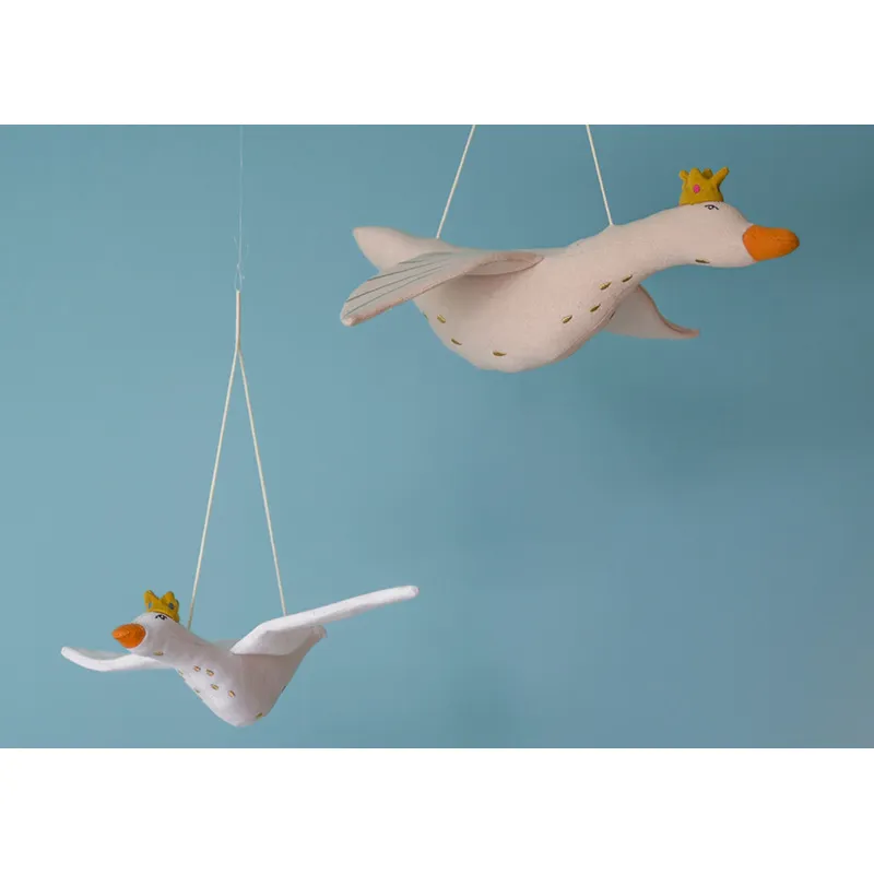 Mobile Grand Oie Gris - 18x55cm - L'OISEAU BATEAU-1