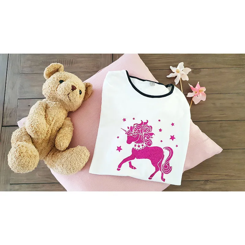 Pochoir déco. 20x20cm Licorne - 14+-2
