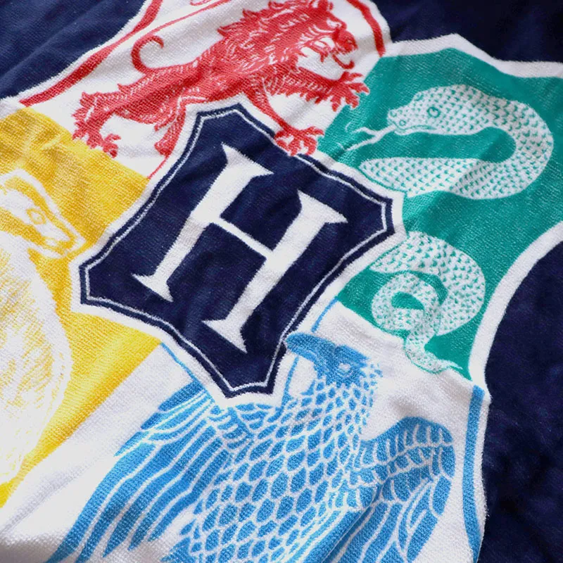 Serviette de bain Harry Potter Poudlard - 75x150cm-1