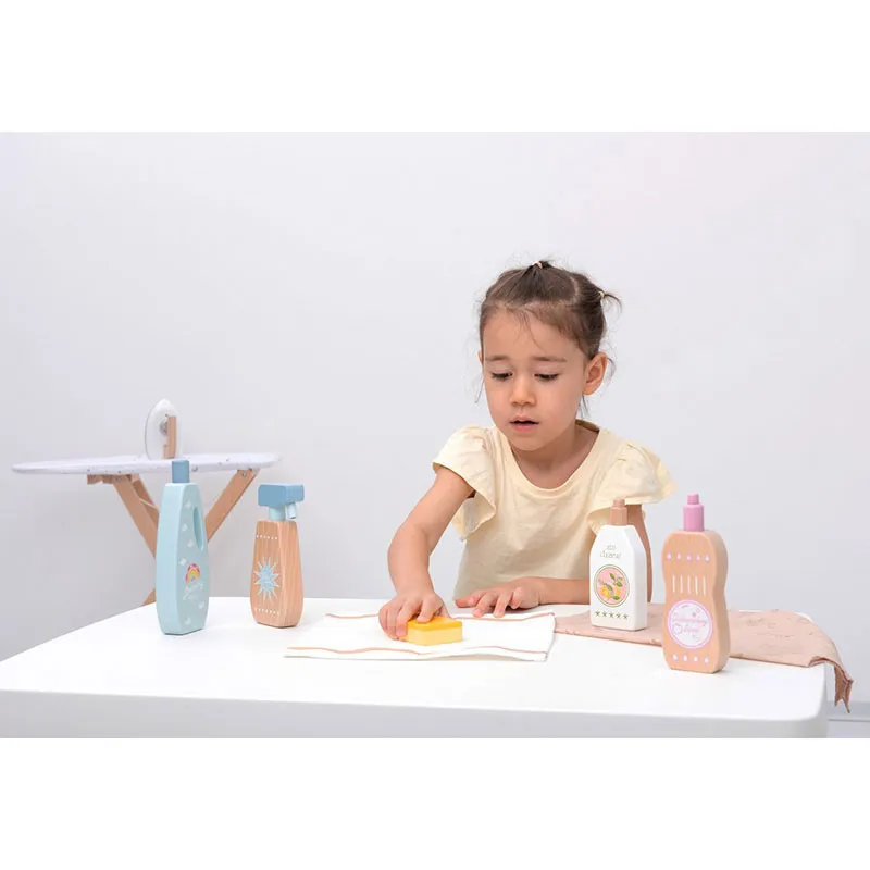 Produits de nettoyage 7pcs - 24m+-6