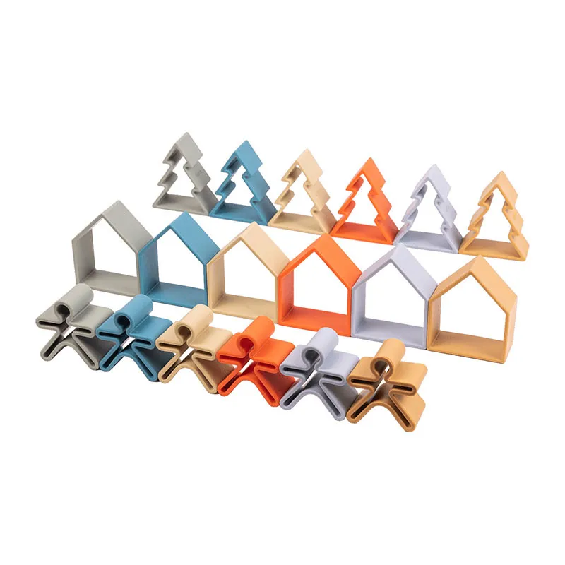 Pack 6 Personnages + 6 Maisons + 6 Arbres Silicone Nature - 0m+-0