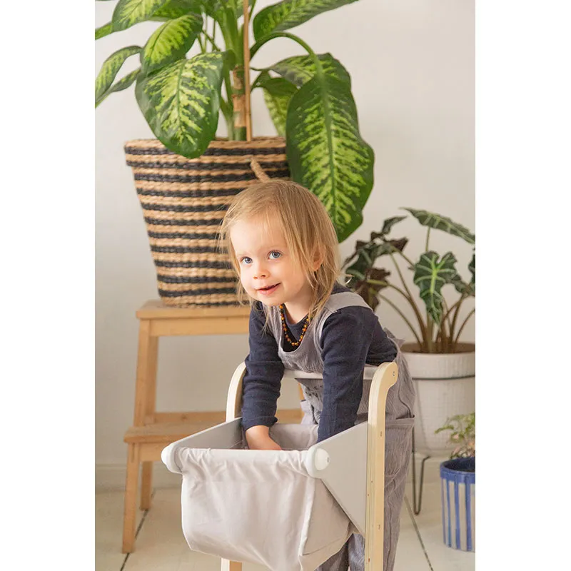 Chariot en Bois Gris - 18m+-5