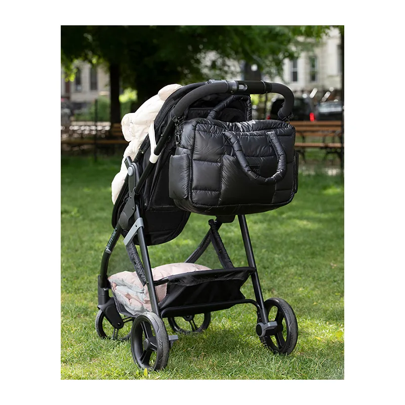 Sac à langer Soho Diaper Satchel - Black-6