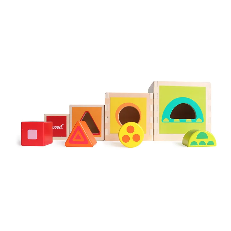 Pyramide de cubes - 12m+-2