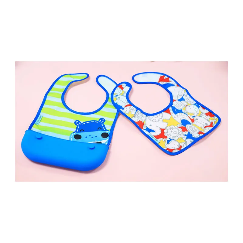 2 Bavoirs ramasse-miettes de voyage Lucas - 6m+-3