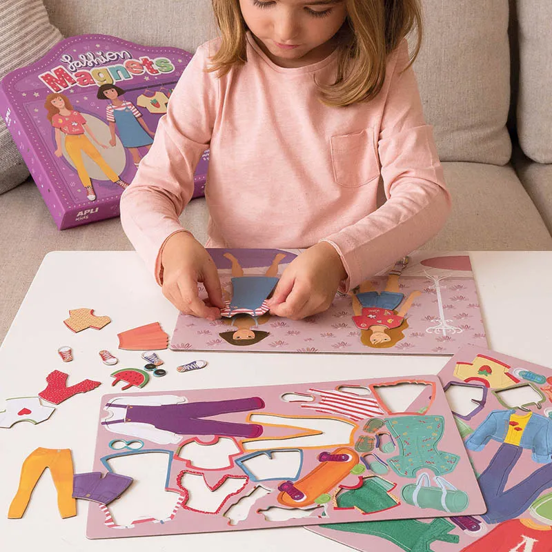 Jeu d'habillage magnétique fashion 42pcs - 6+-2