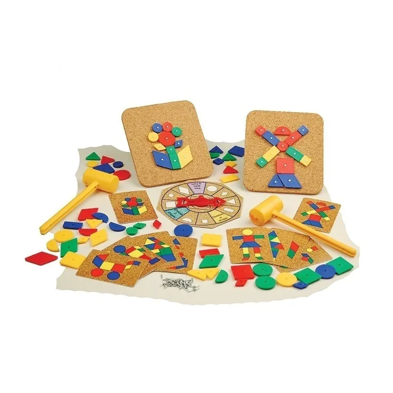 Jeu à frapper Clous et Marteau - 4+-0