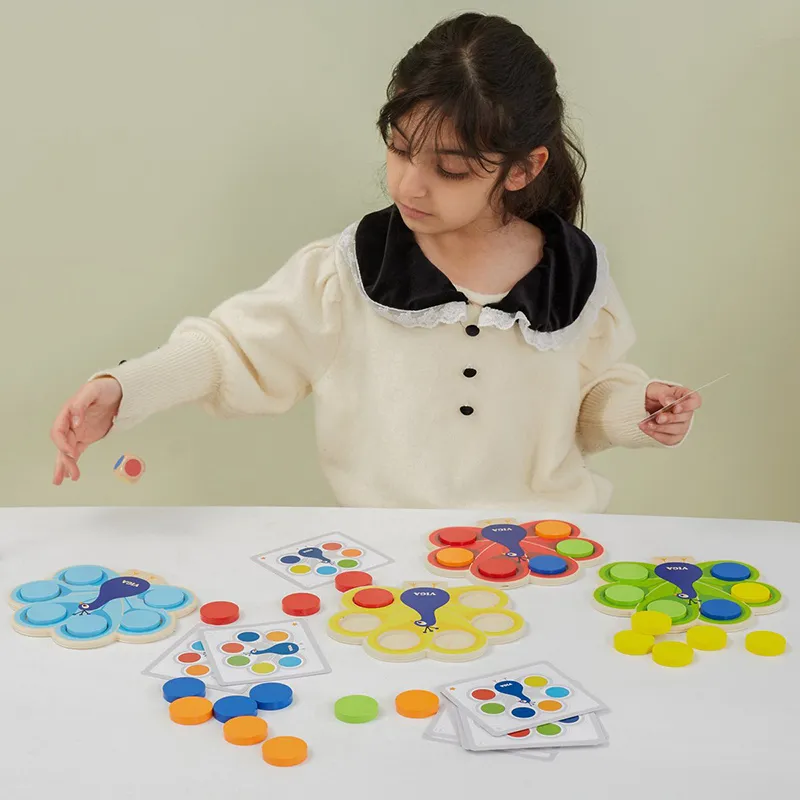 Jeu de couleurs Paon 62pcs - 36m+-1