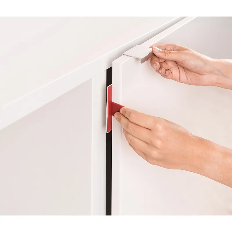 Verrou placards doubles portes-7