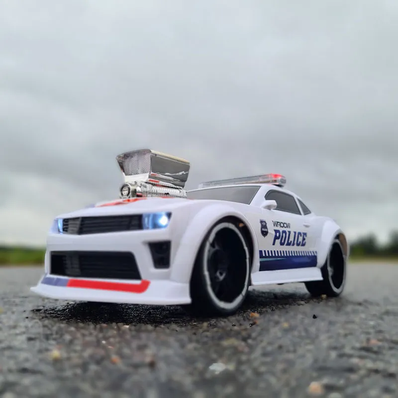 Voiture télécommandée Police - 6+-8